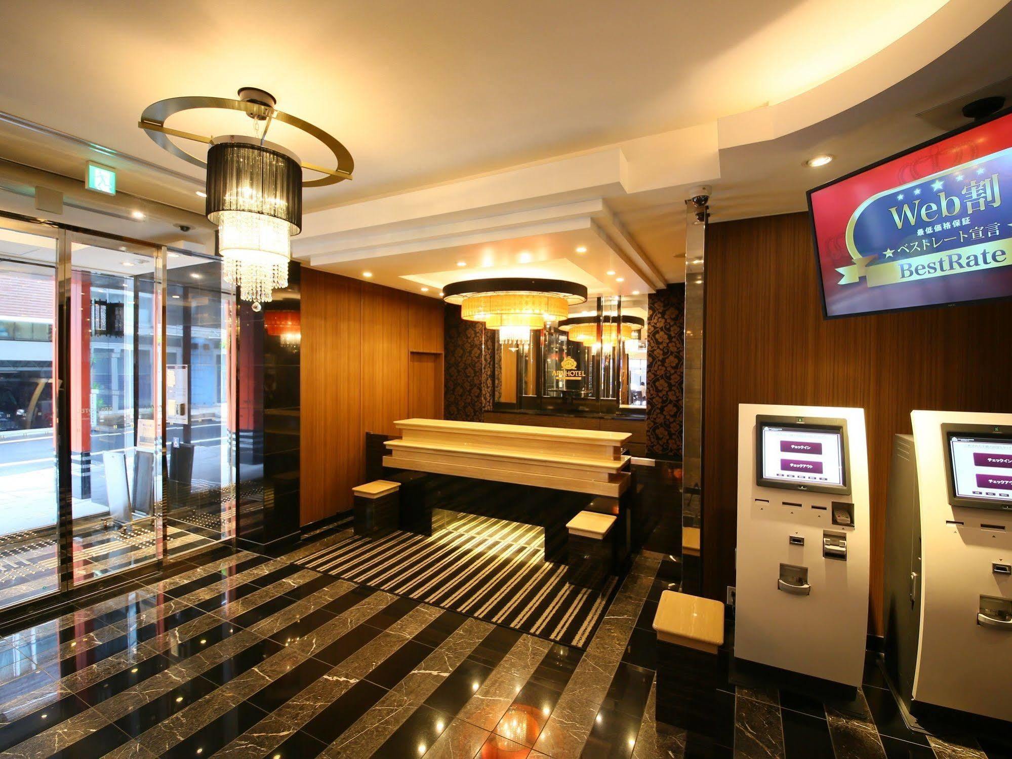 Apa Hotel Shimbashi Toranomon Tokyo Exterior photo